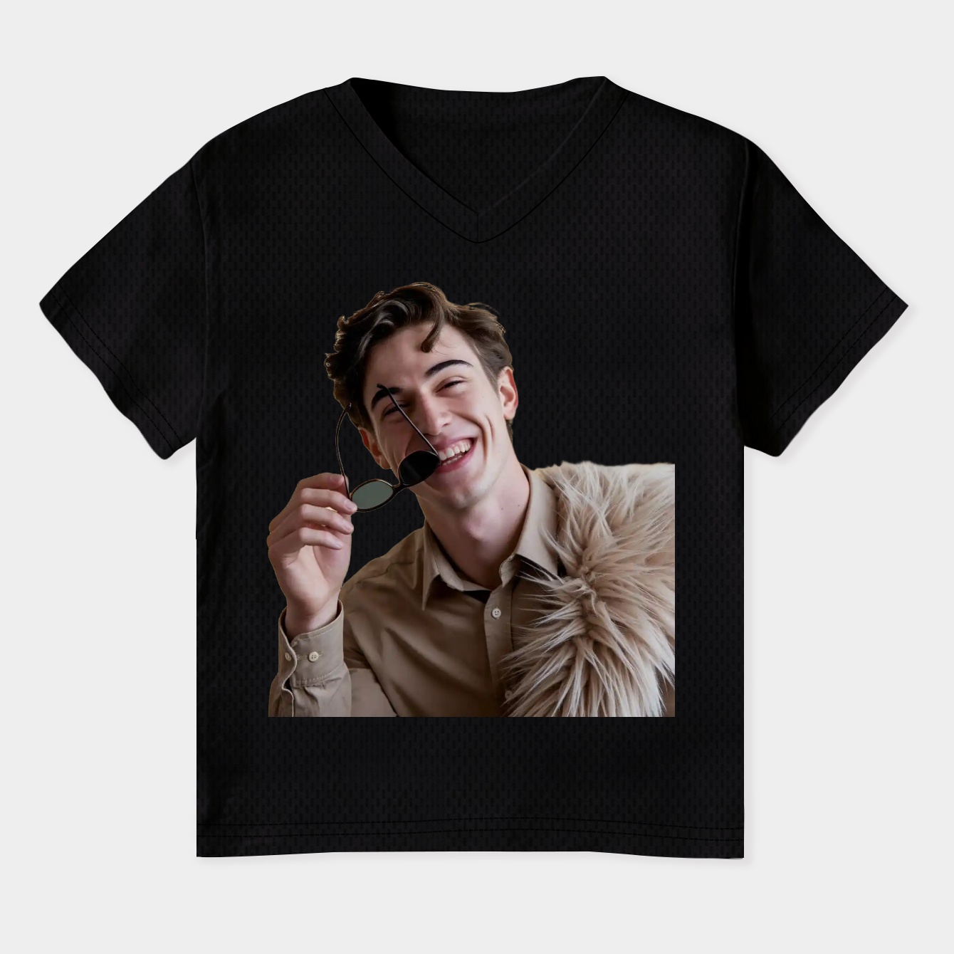 bbno$ Babynomoney Women's Plus Size V-Neck T-Shirt