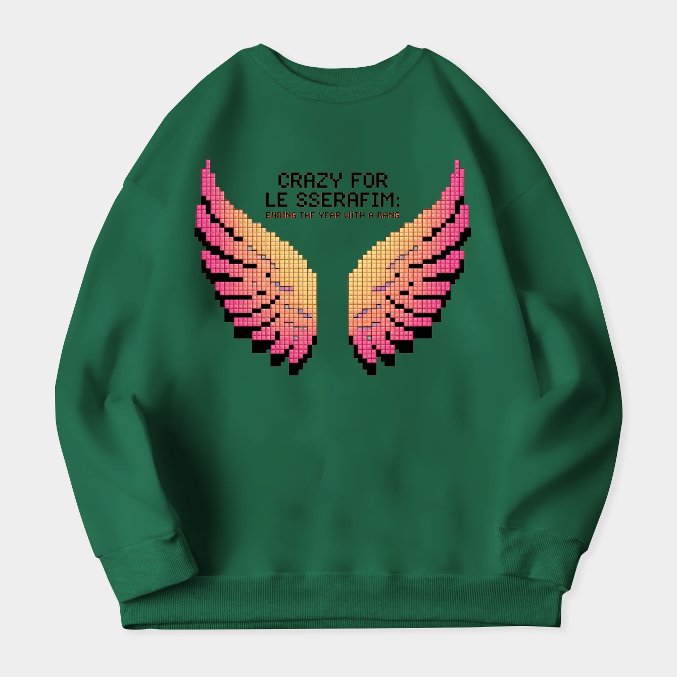 Pixel Wings: Crazy for LE SSERAFIM Women's Plus Size Sweatshirt